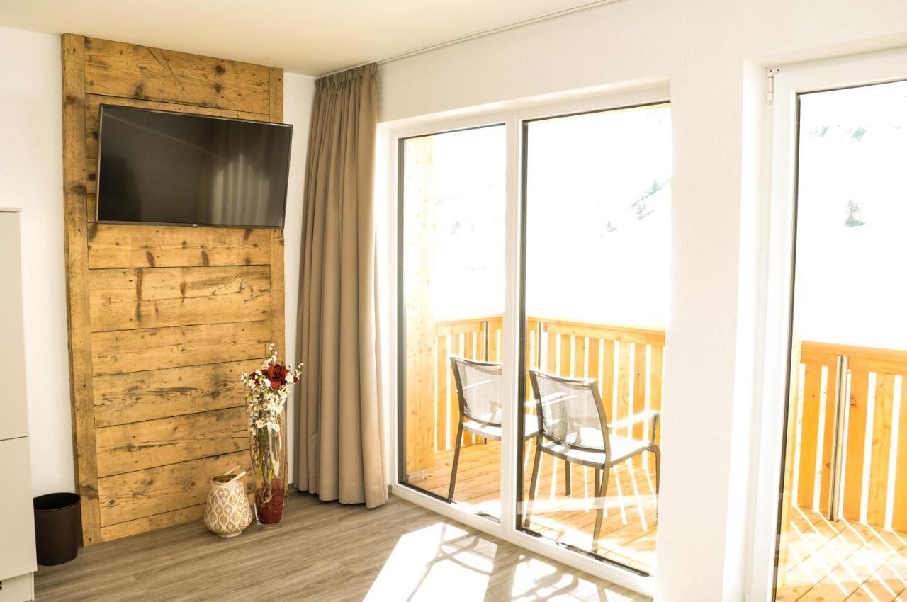 Apart-Wolf-Arlberg ワース エクステリア 写真